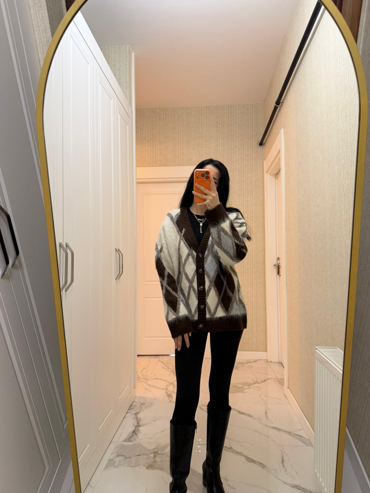 Kahverengi Baklava Desenli Triko Hırka DK2556