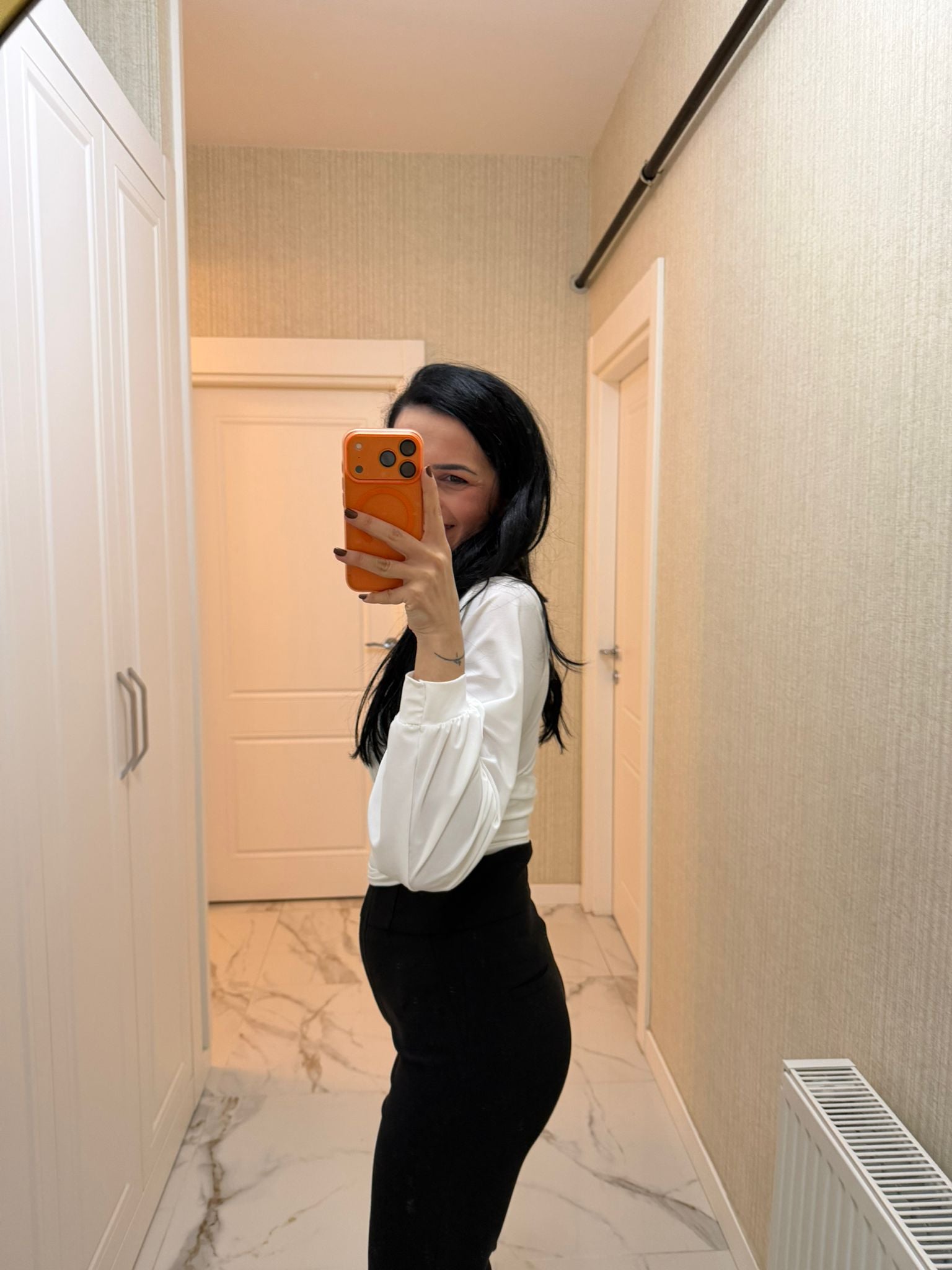 Beyaz V Yaka Candy Bluz KL-3282