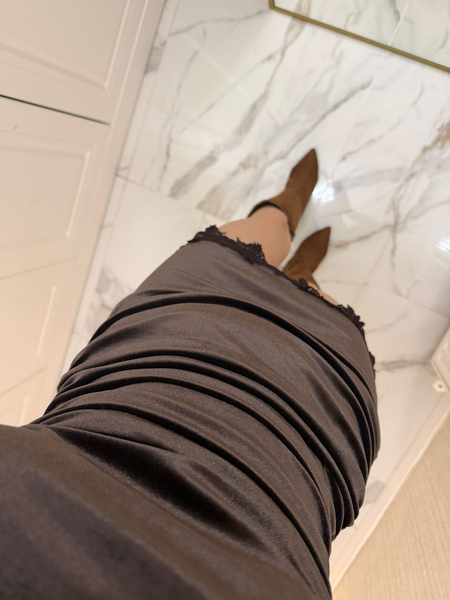 Kahverengi Drapeli Dantel Detay Kadife Elbise BF3093