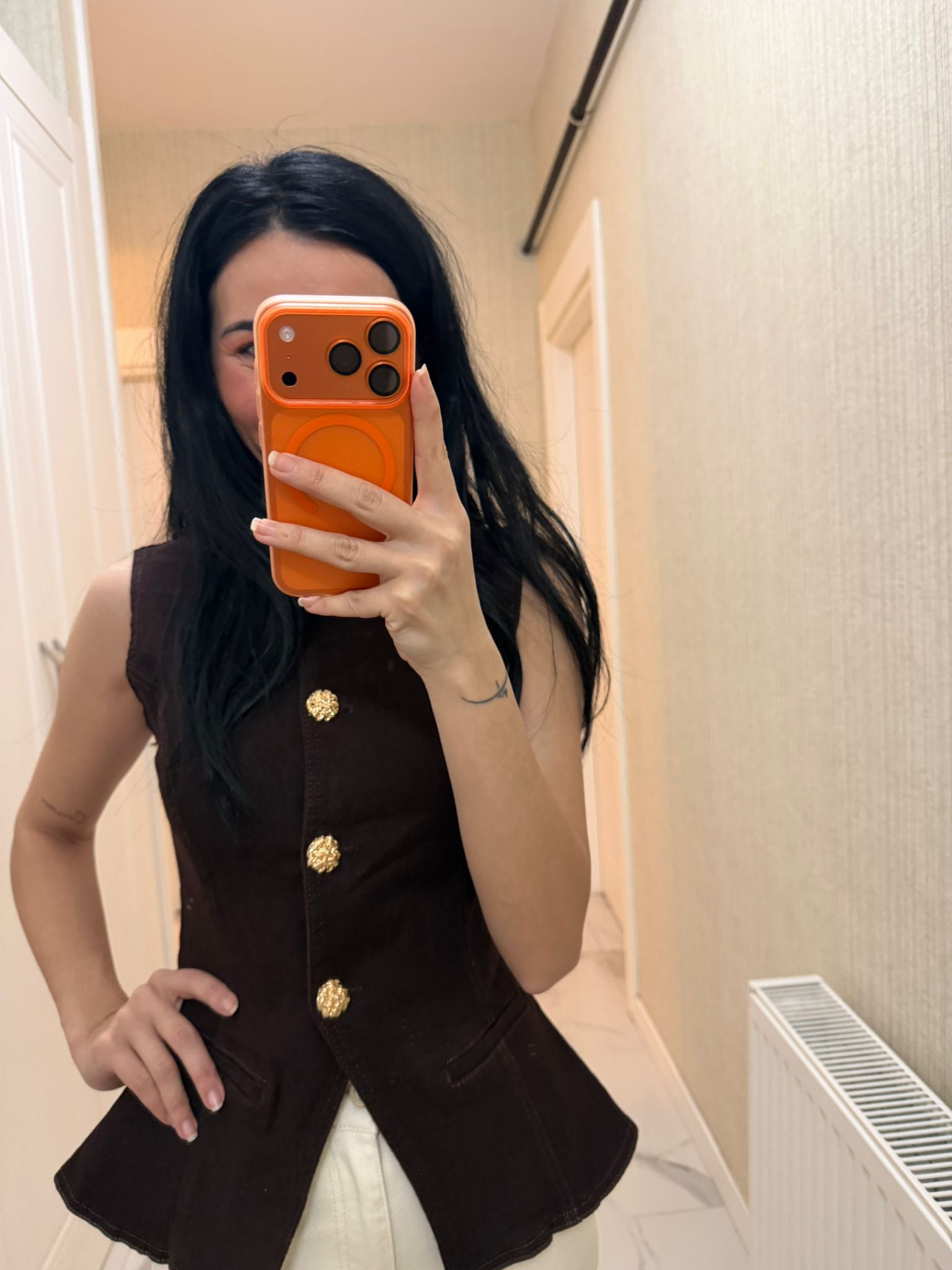 Kahverengi Belden Oturtmalı Yelek