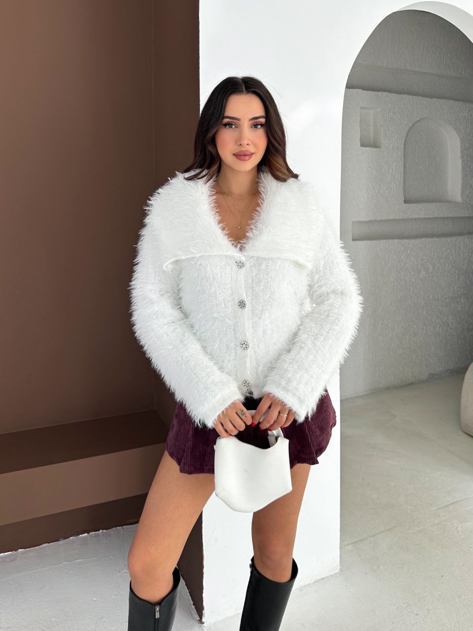 Beyaz Şal Yaka Peluş Hırka KL1543