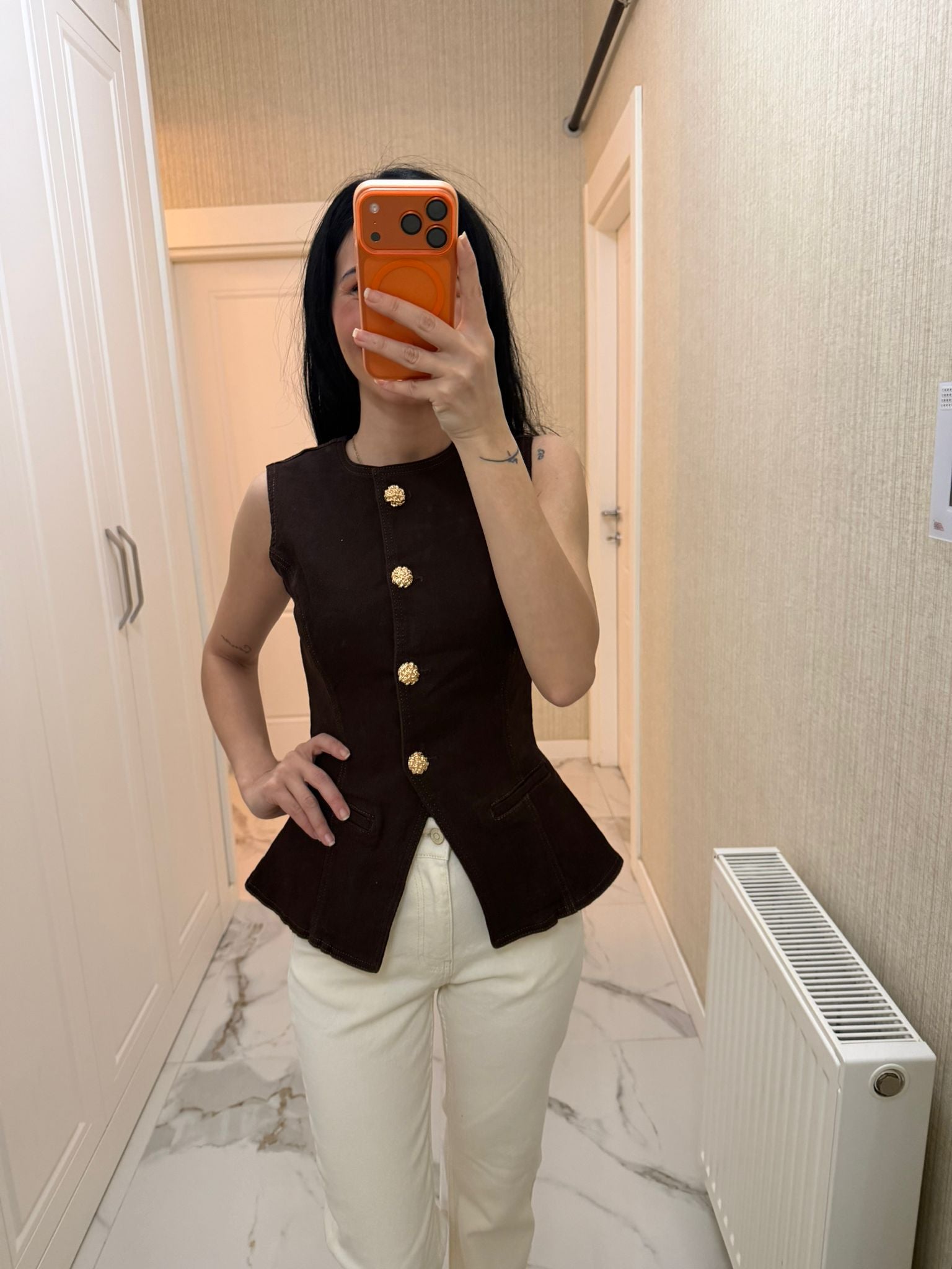 Kahverengi Belden Oturtmalı Yelek