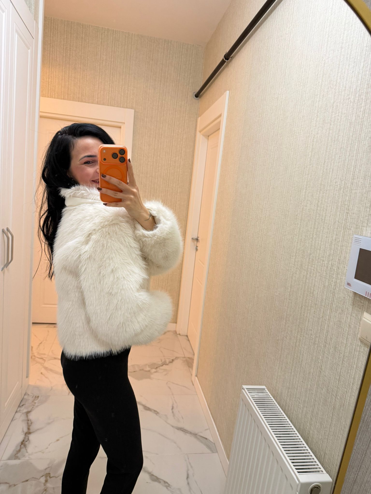 Beyaz Şal Yaka Fermuarlı Suni Kürk KF-7632