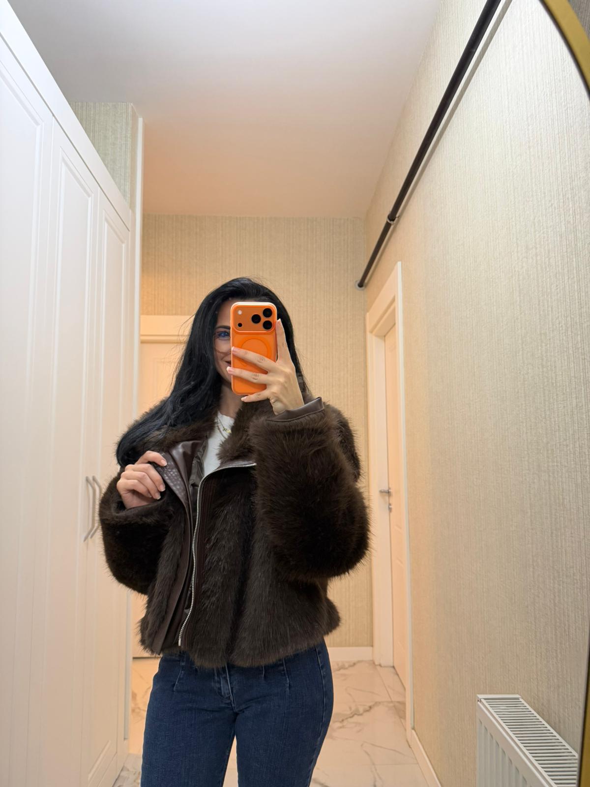 Beyaz Şal Yaka Fermuarlı Suni Kürk KF-7632