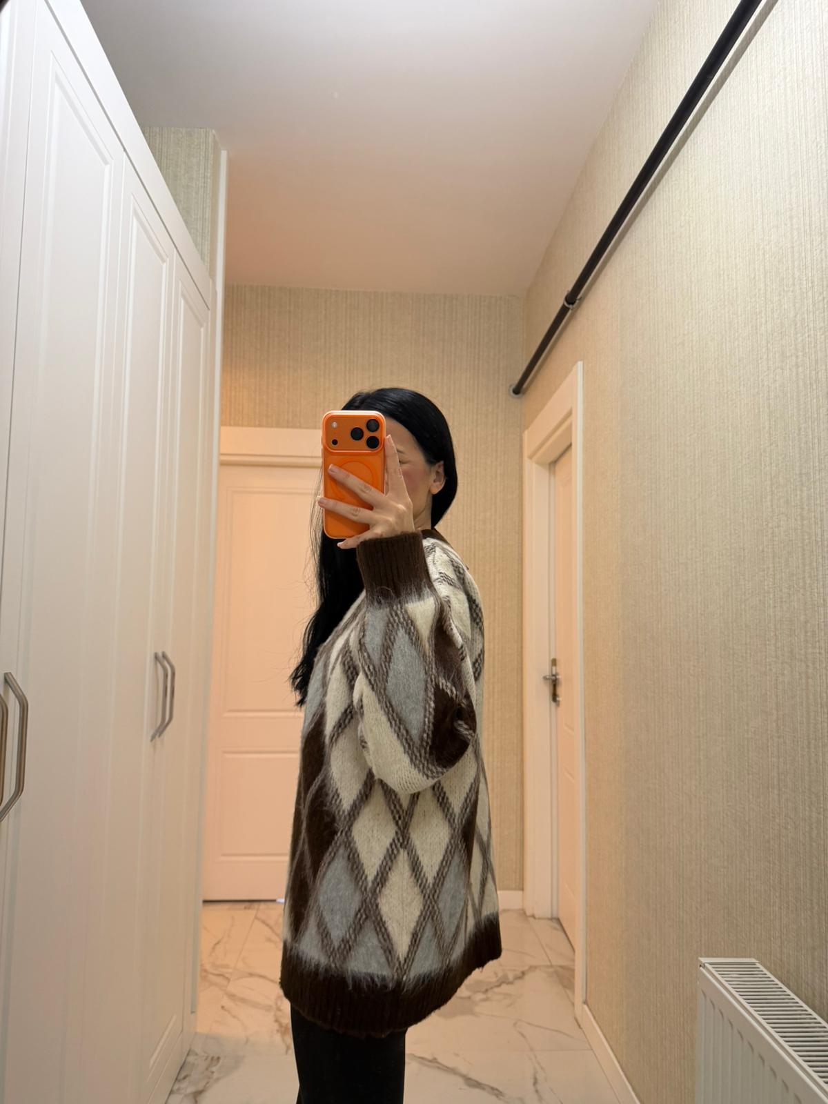 Kahverengi Baklava Desenli Triko Hırka DK2556