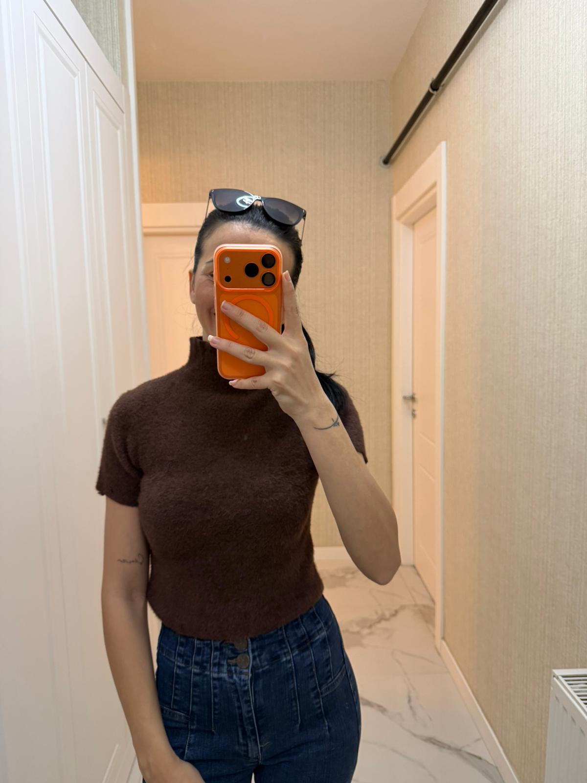 Kahverengi Yumoş Triko Crop TY-058