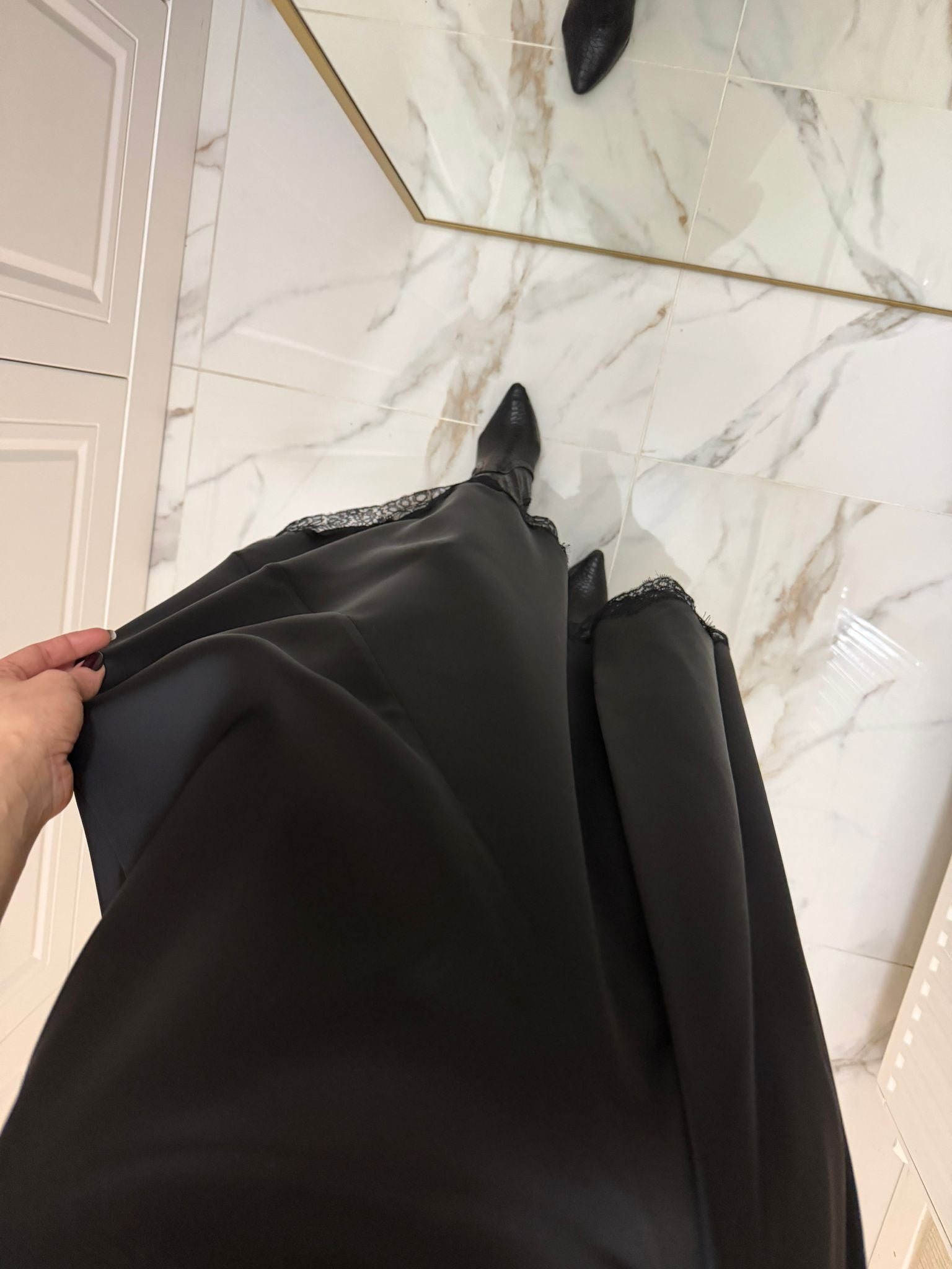 Siyah Dantel Detay Saten Etek TŞ D-2930