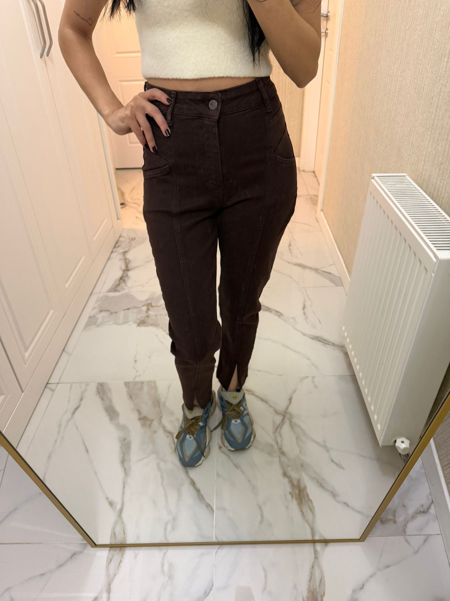 Kahverengi Paça Yırtmaçlı Kot Pantolon XL1743-78