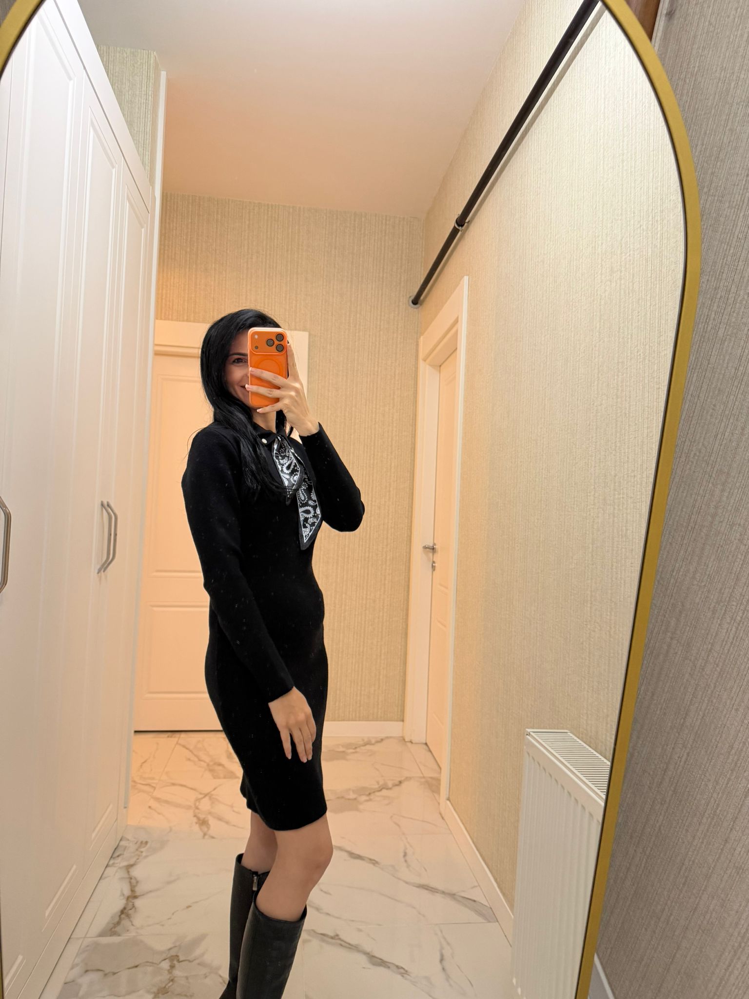 Siyah Fularlı Triko Elbise ES-5469